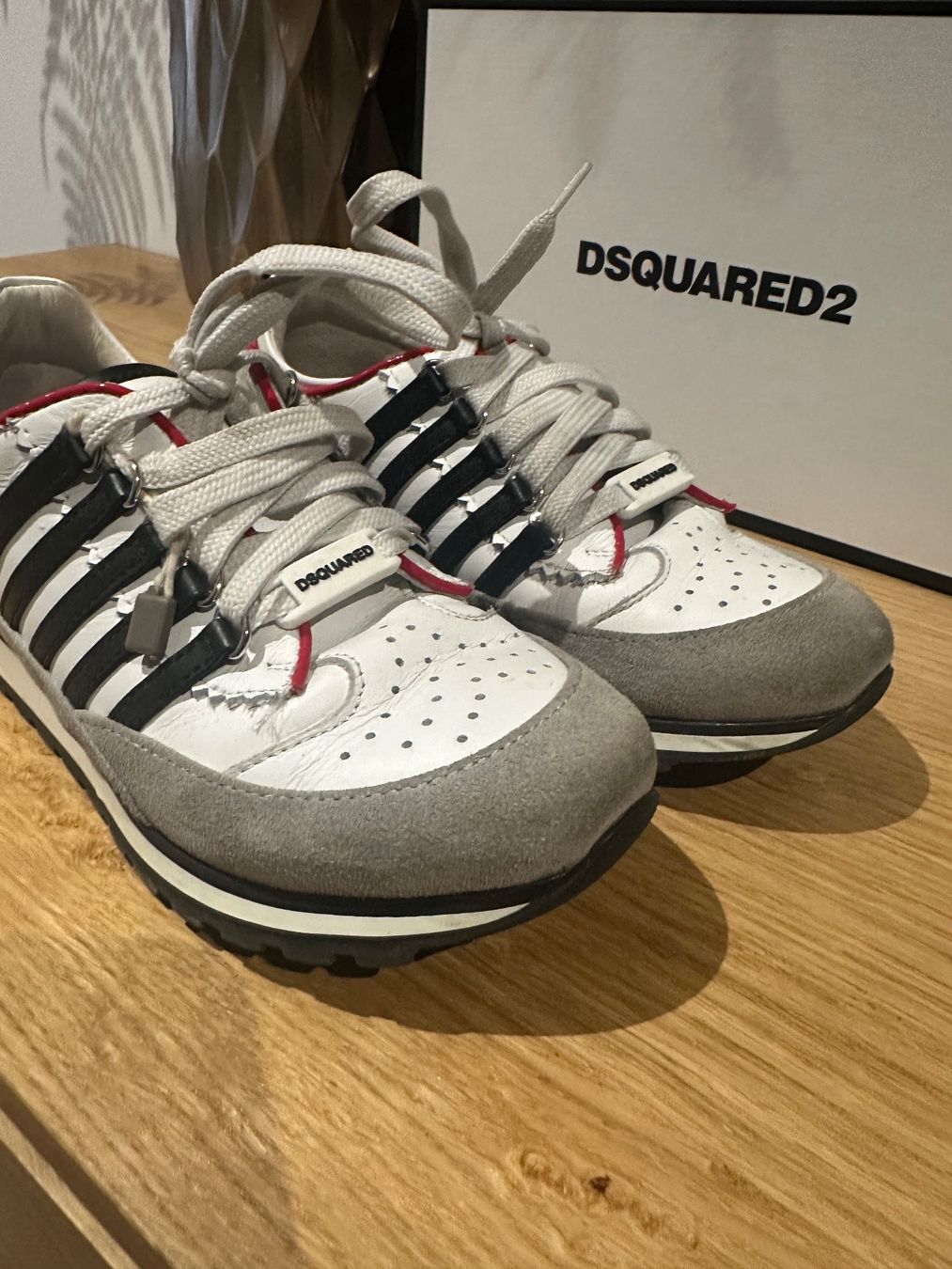 Dsquared2 Scarpe per ragazzi: Originale Dsquared Grösse 31 – Usato da Mühlethal venduto da sarah-davide 1