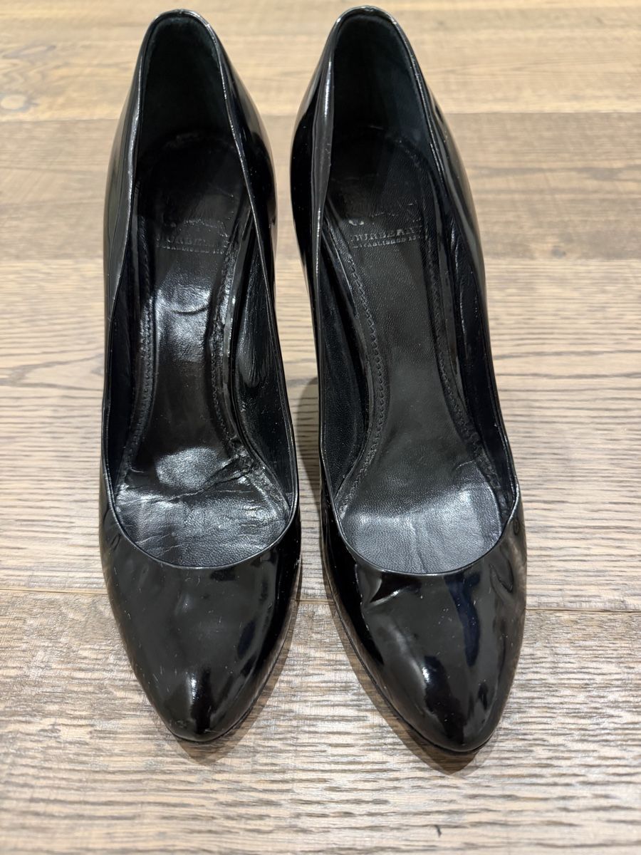 Burberry Scarpe da donna: Burberry patent leather heels – Usato da Herrliberg venduto da Tubalp 1