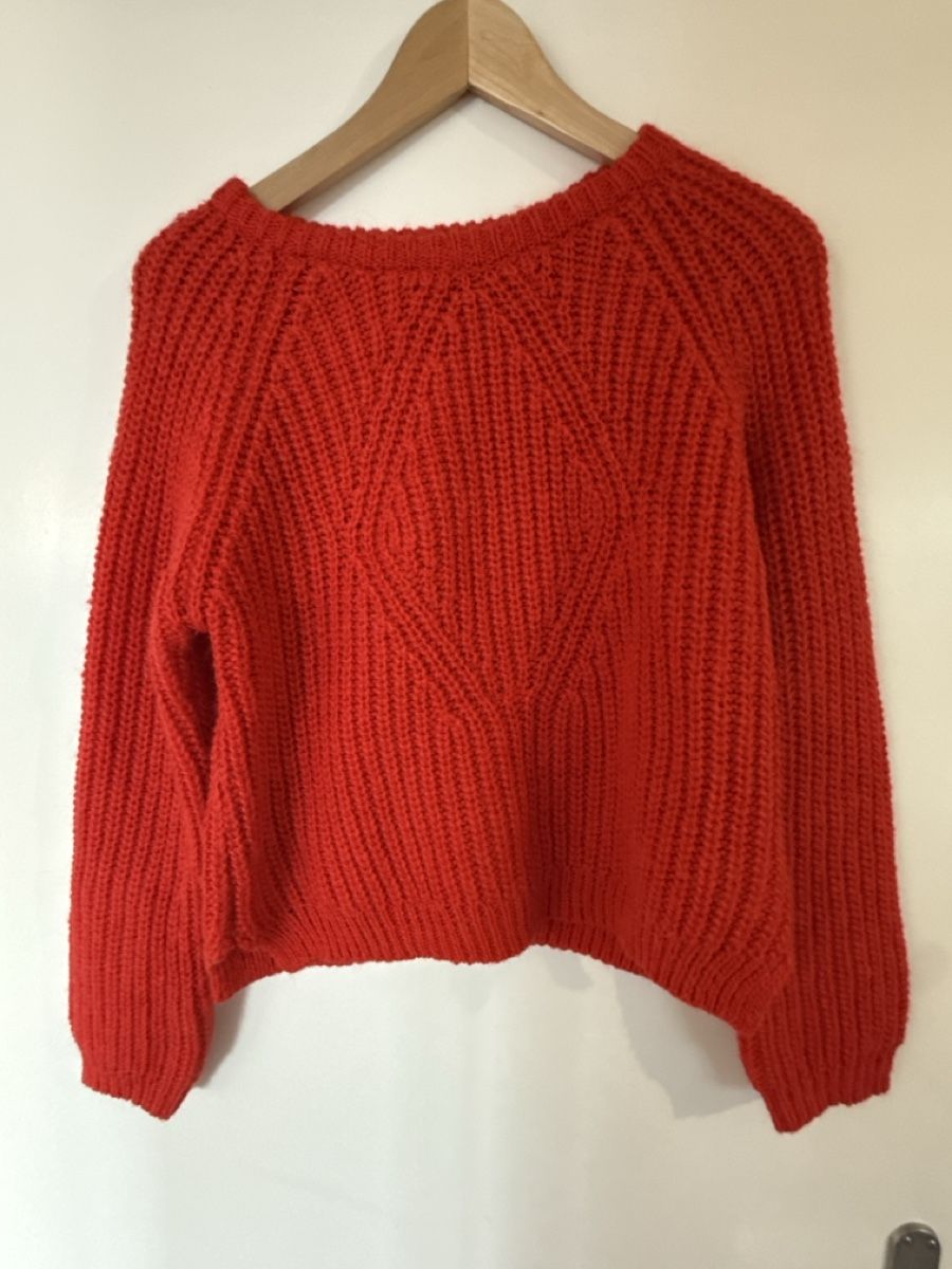 H&M Pullover & Sweatshirts: Pull rouge hiver H&M taille mi-courte – Neu (gemäss Beschreibung) aus Crassier von GGblue23515