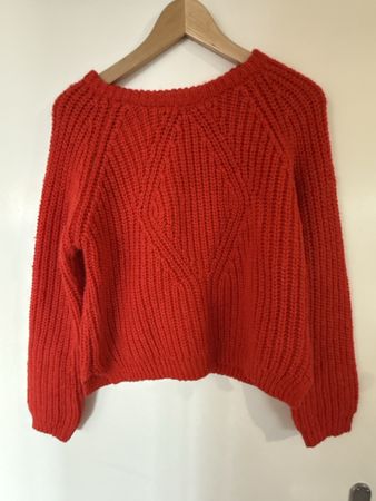 Pull rouge hiver H&M taille mi-courte