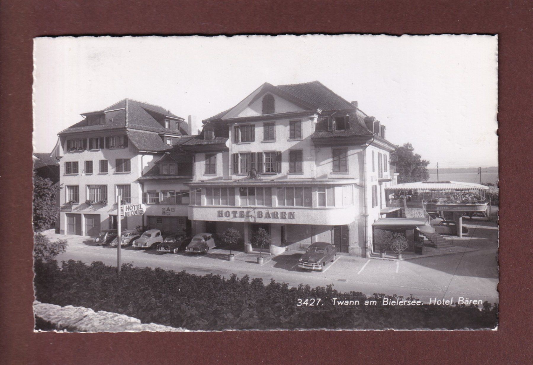 Cartoline postali: TWANN - Hotel Bären - 1955 – Usato da Pully venduto da nicecards