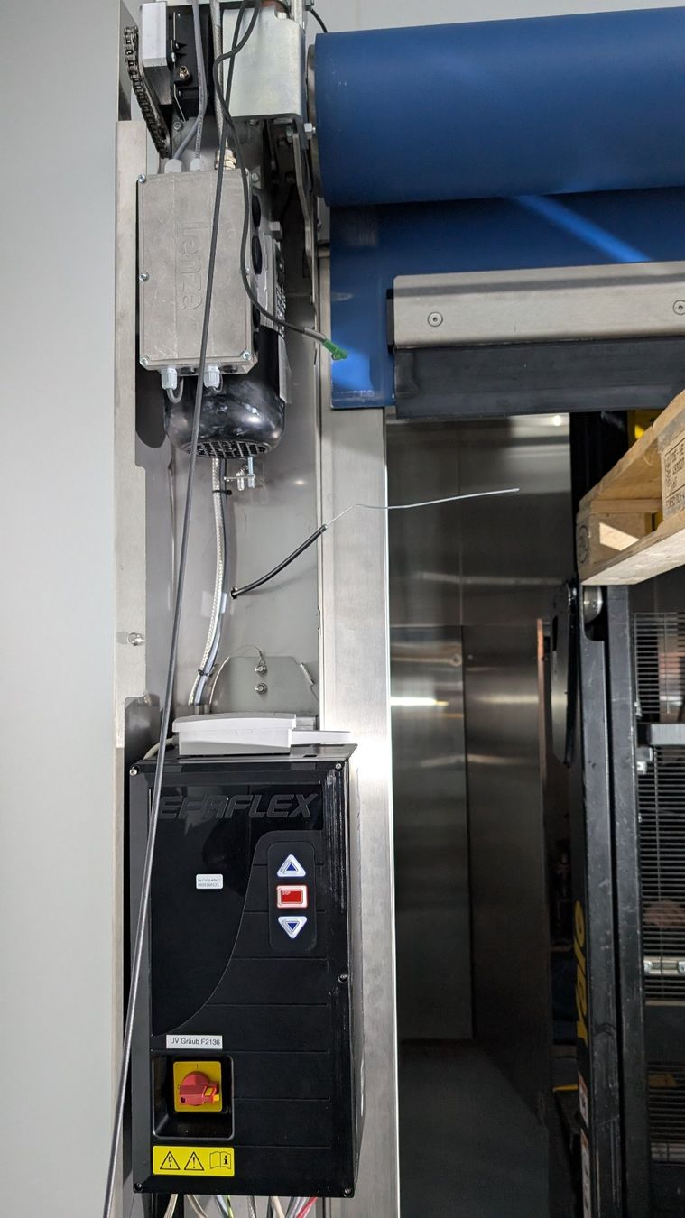 Altro Materiale elettrico: Schnelllauftor – Usato da Lanzenhäusern venduto da Original75 1
