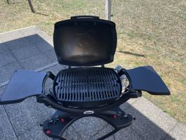 Weber Q 1200 Black Gasgrill mit Untergestell guter Zustand