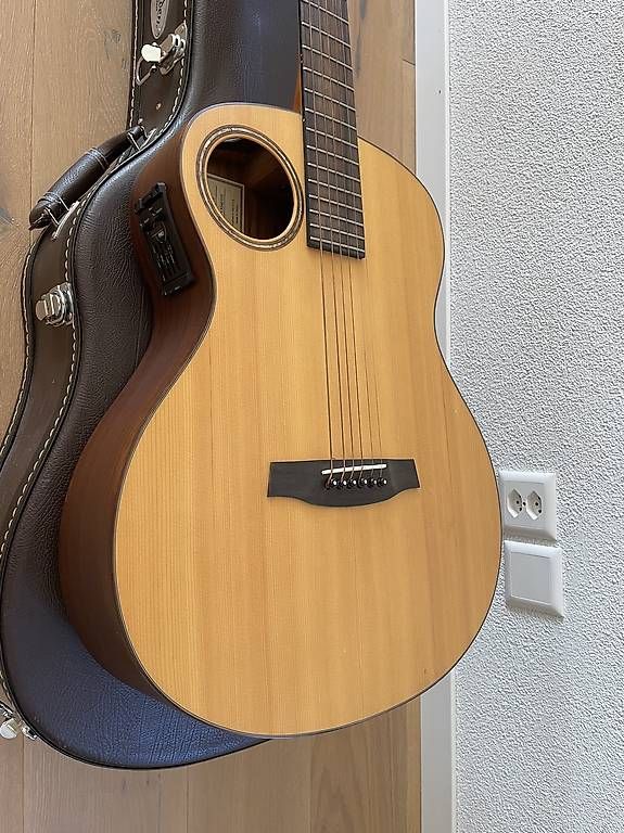Musikinstrumente: Walden B-1E Baritone Guitar mit Preamp – Gebraucht aus Steinmaur von Solvej01 1