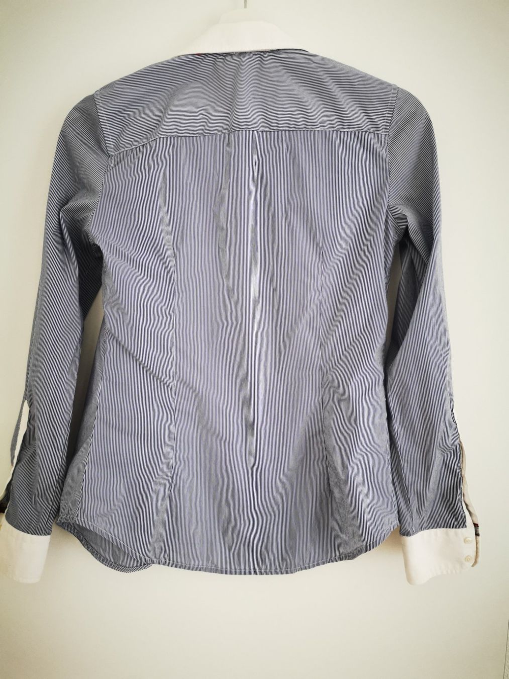 Zara Chemisiers: Damen Hemd Zara Basic gestreift weiss blau Gr XS – D'occasion à Niedergösgen par lil_s6k8 1