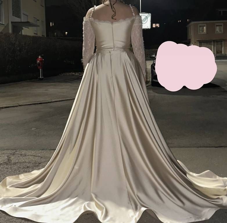 Kleider: Kleid  – Gebraucht aus Rottenschwil von Seliin.G 1