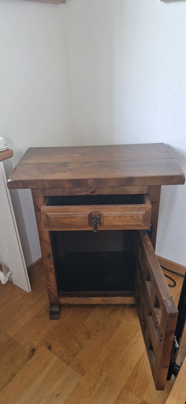 Commodes: SPANISCHE KOMMODE – D'occasion à Riehen par Amber28 2