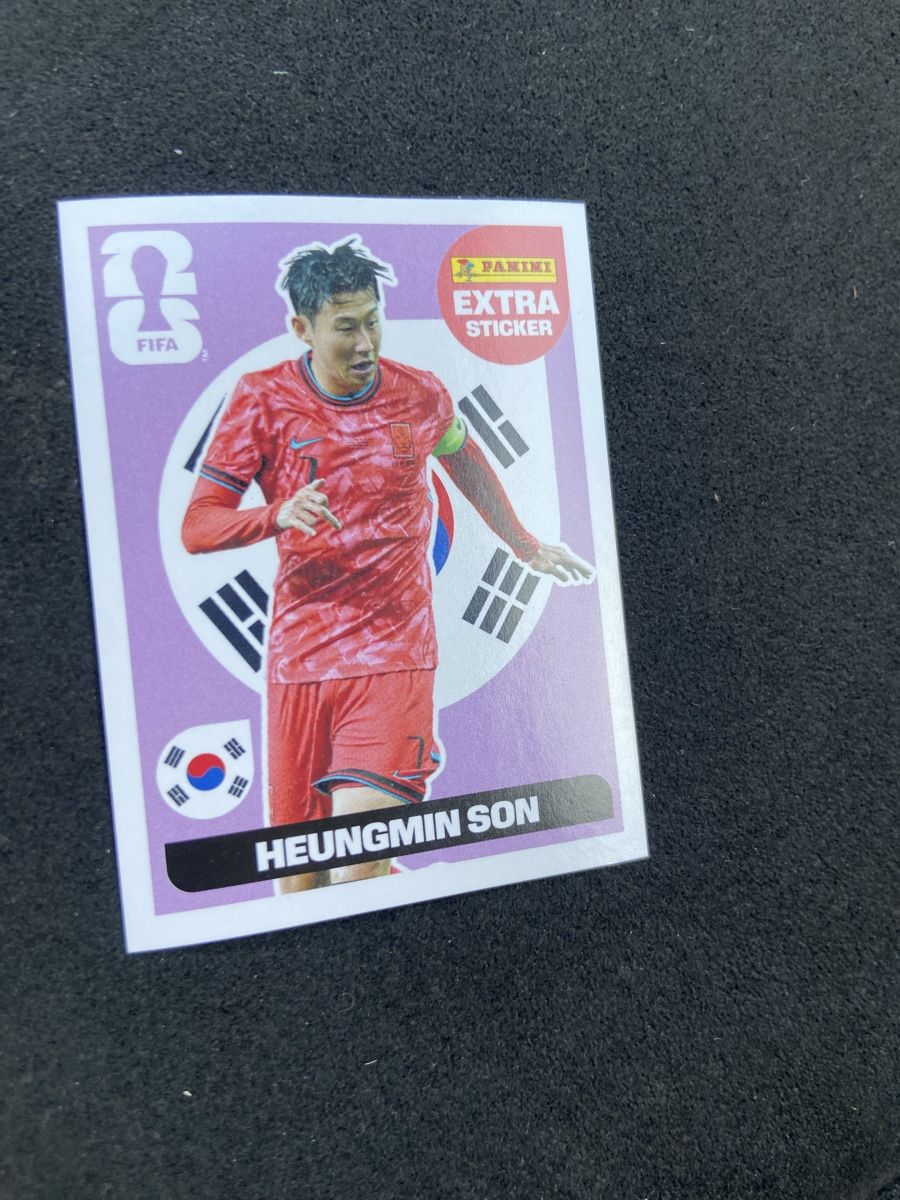 Panini Cartes à collectionner: Panini  Extra Sticker Heungmin Son Lila – Neuf (Voir description) à Lotzwil par kie_t777