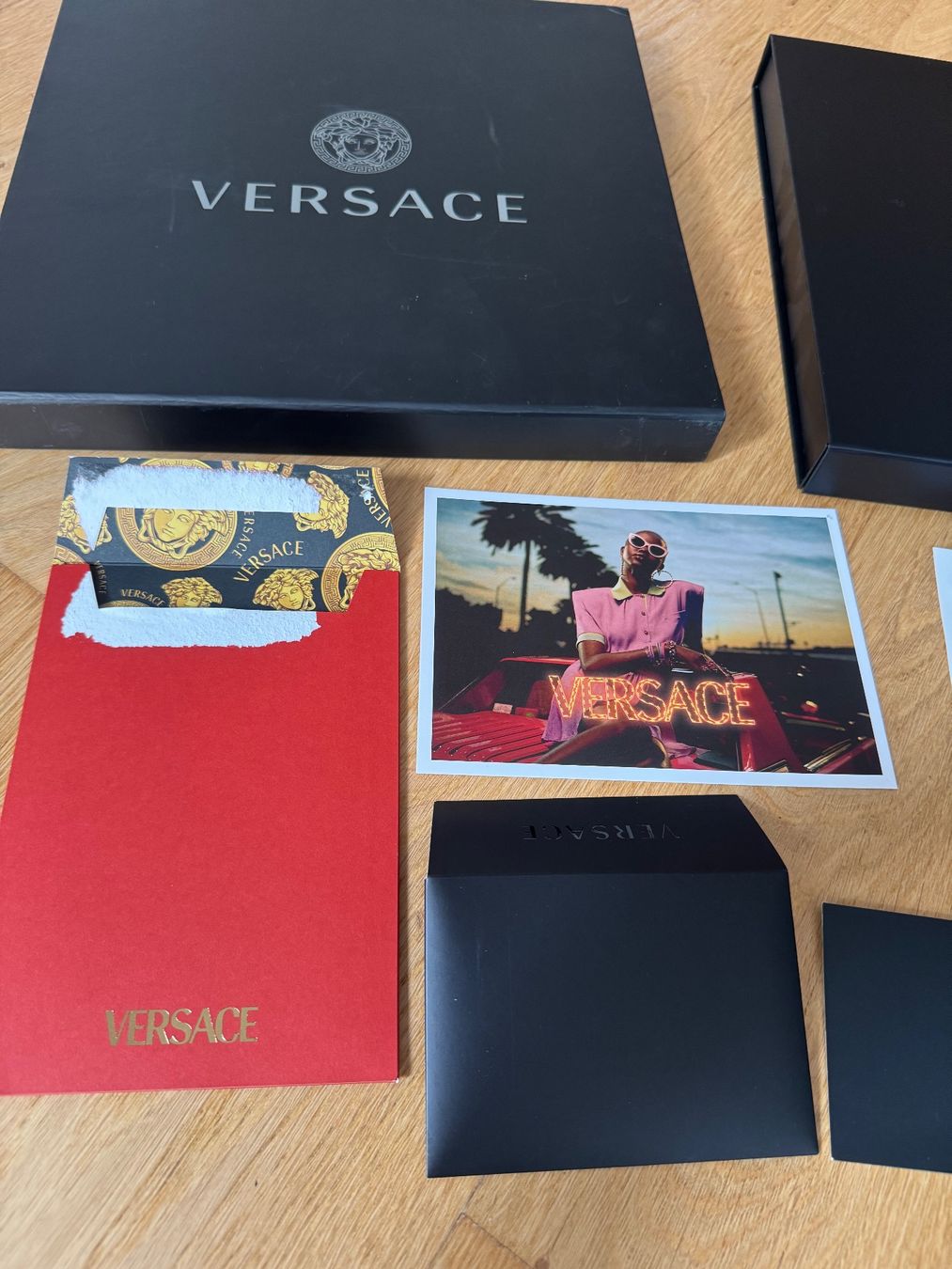 Kit bricolage: Versace Set - Boxen, Sticker, Couverts, Seidenpapier – Usato da Salmsach venduto da bubu61 2