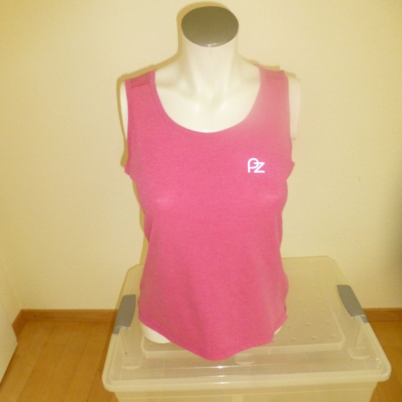 Top: Fitness-Shirt – Usato da Hergiswil NW venduto da annettelia