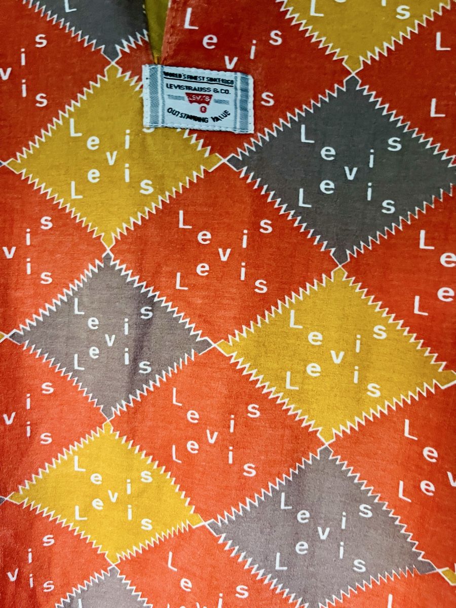 Levi's Polo-Shirts: Vintage Levi's Polo Shirt, Retro Argyle Patchwork Print Gr.M – Gebraucht aus Zürich von Hypera 1