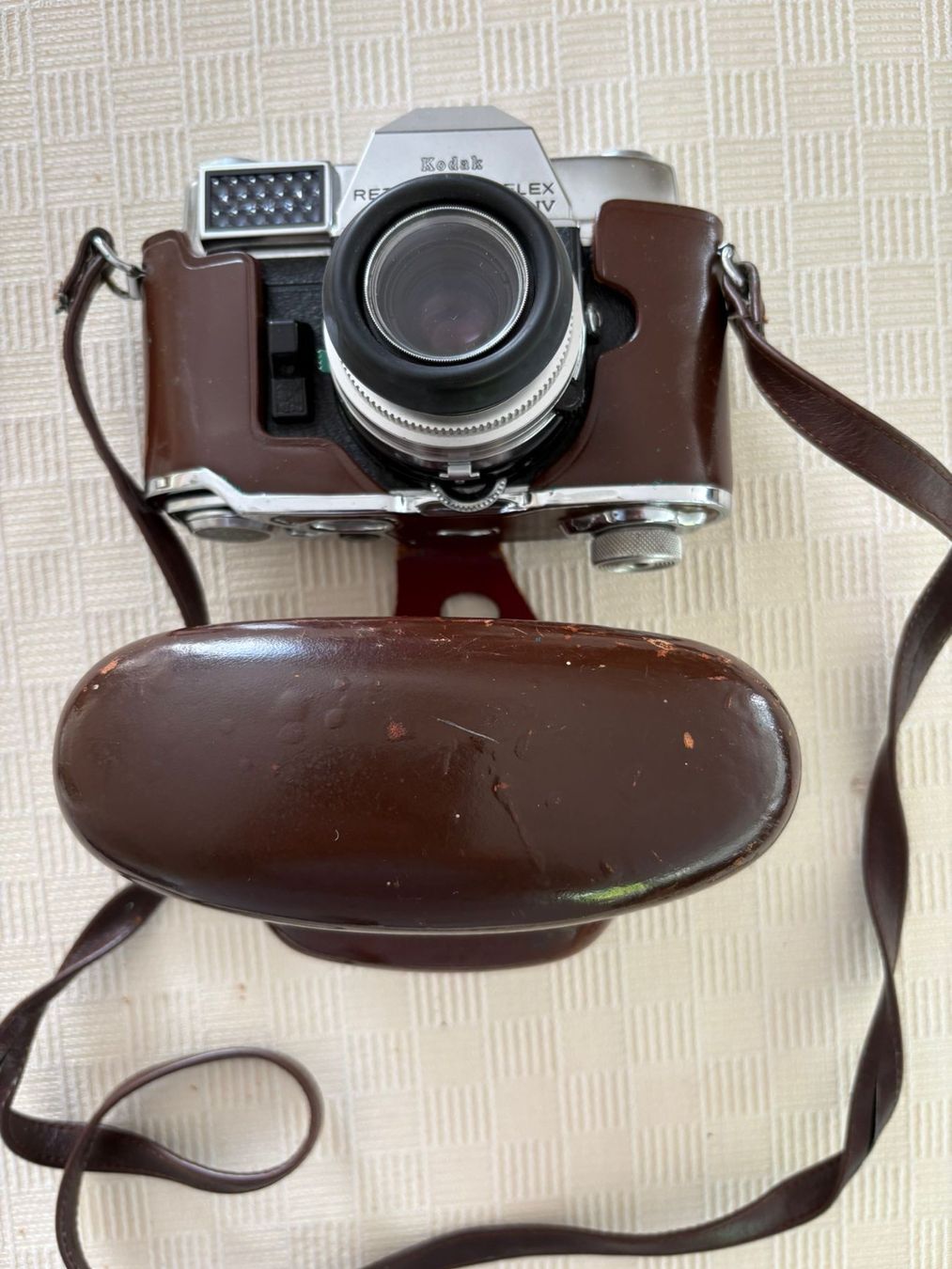 Kodak Fotocamera: Kodak Retina Reflex IV mit Ledertasche und Objektive – Usato da Islisberg venduto da Rower99