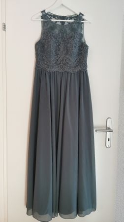 Cocktailkleid eukalyptusgrün mit Strasssteinen, Grösse 42