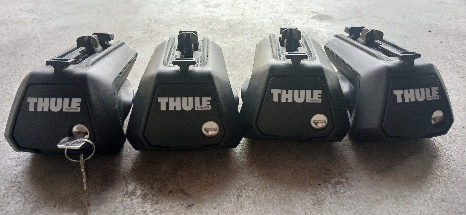 Thule Portapacchi: Dachträgerfüsse Thule Evo Raised Rail – Usato da Gossau SG venduto da kay_92bq 2