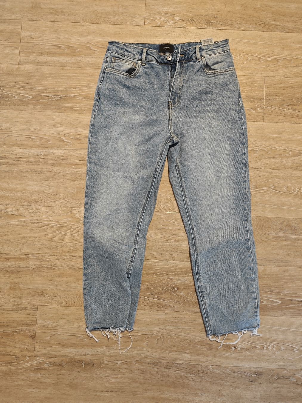 Vero Moda Jeans: Vero Moda Mom Jeans Gr. 30 – Nuovo (secondo la descrizione) da Glattfelden venduto da dan_6bdm