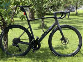 Scott Addict RC 30 2025  XL  Shimano Di2  roues carbone