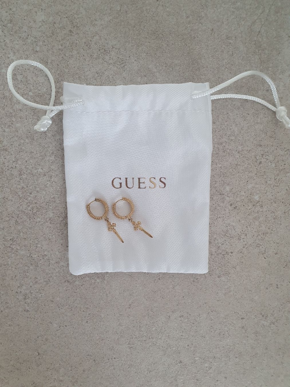 Guess Orecchini pendenti & Orecchini a lobo: Ohrringe von Guess – Nuovo (secondo la descrizione) da Wettingen venduto da __Dom__ 7
