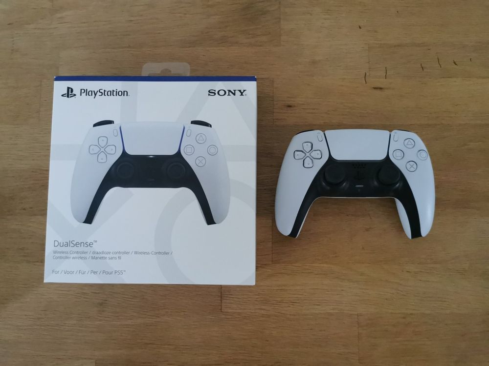 Manette Ps5 (Gebraucht) in seigneux für CHF 35 – nur Abholung auf ...