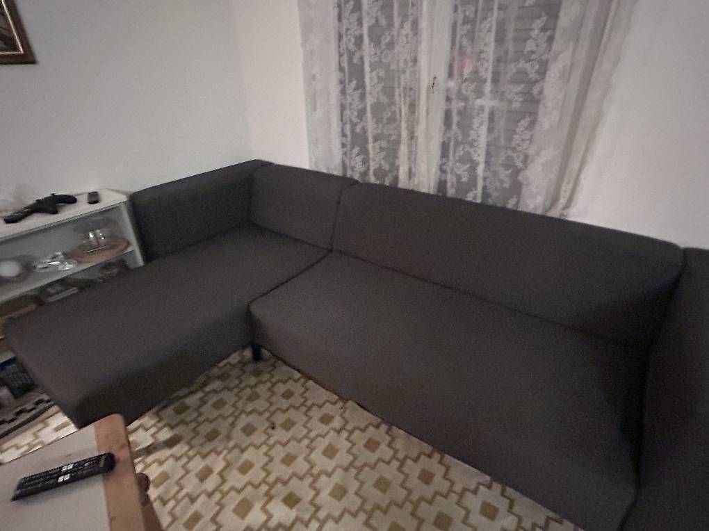 Ikea Divani: Sofa zu verschenken- Selbstabholer – Usato da Pfungen venduto da mgl_zmy5 1