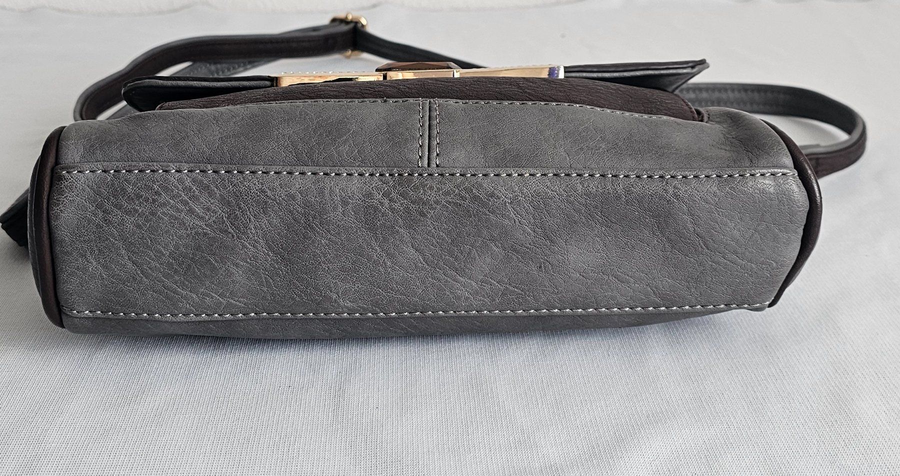 Borse da donna: ***GUSSACI*** Damen Umhängetasche Leder – Nuovo (secondo la descrizione) da Bronschhofen venduto da Xena37 4
