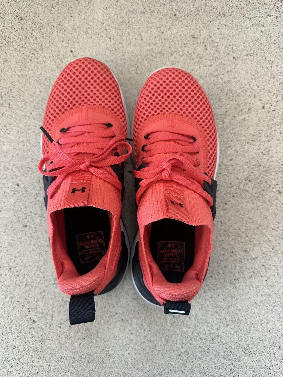 Under Armour Scarpe da donna: Under Armour Sneaker 38 Dwayne Johnson – Usato da Schlieren venduto da cor_jgb7 1