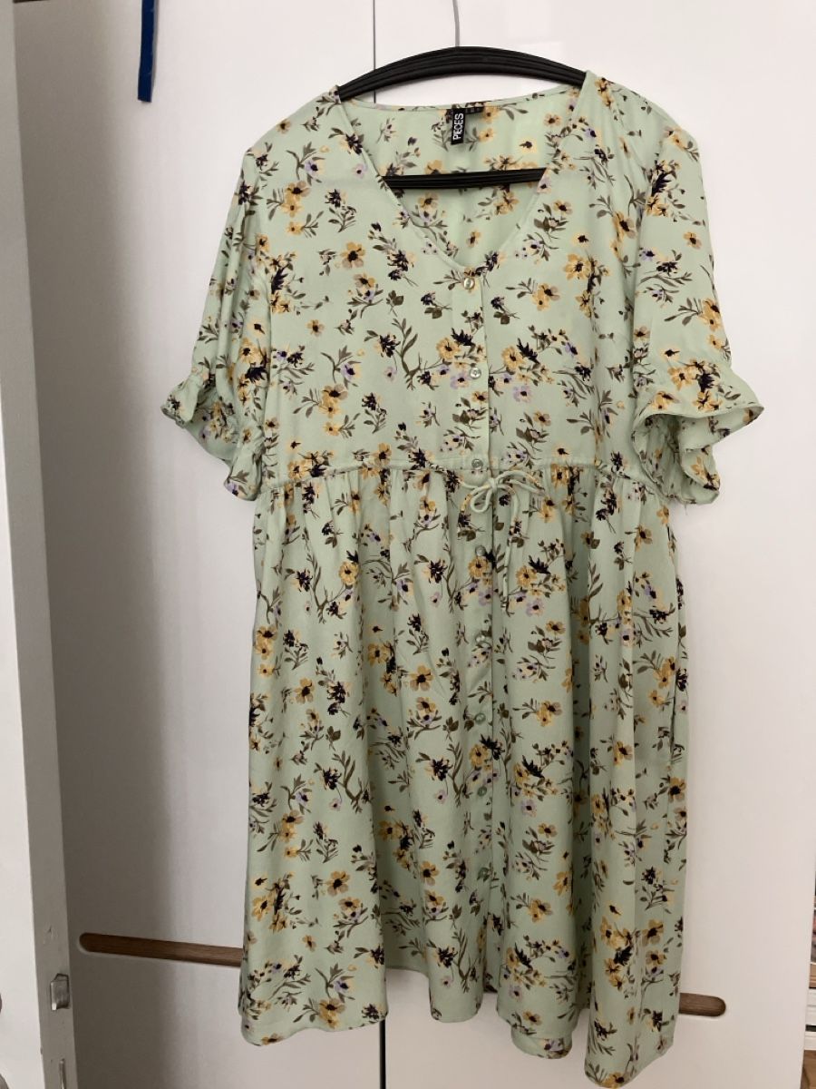 Pieces Vestiti: Sommerkleid Damen 42 Viscose – Usato da Herzogenbuchsee venduto da stellafarella