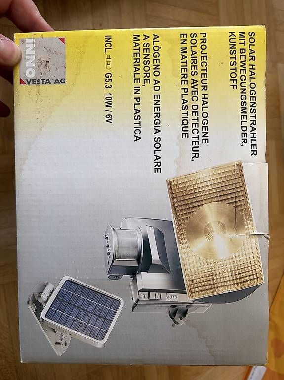 Lampen: Solar-Halogenstrahler mit Bewegungsmelder  neuwertig – Gebraucht aus Bern von dwe_f89j