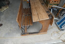 Bureau d'écolier ancien