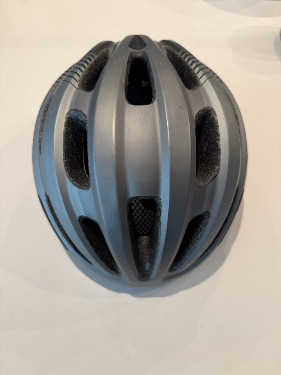 Giro Helme: GIRO HELM — VELO – Gebraucht aus Zollikon von francesco.1