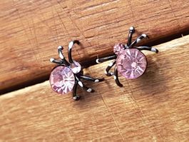 Ohrstecker Krebs rosa facettiert