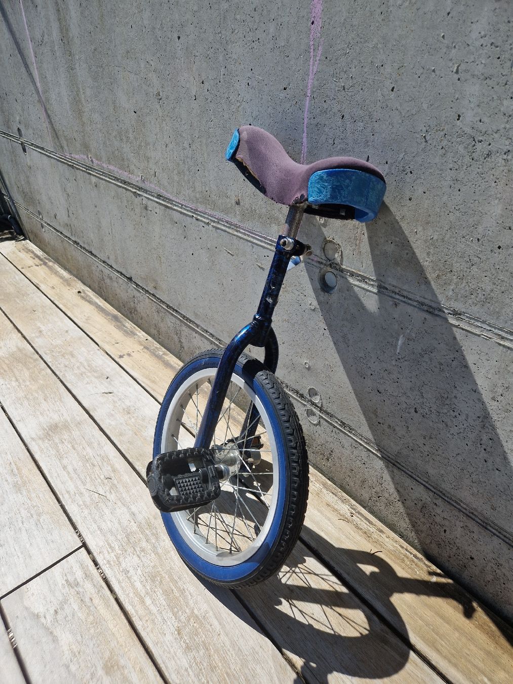 Véhicules pour enfants: Kinder Einrad – D'occasion à Einigen par toebeler01 1