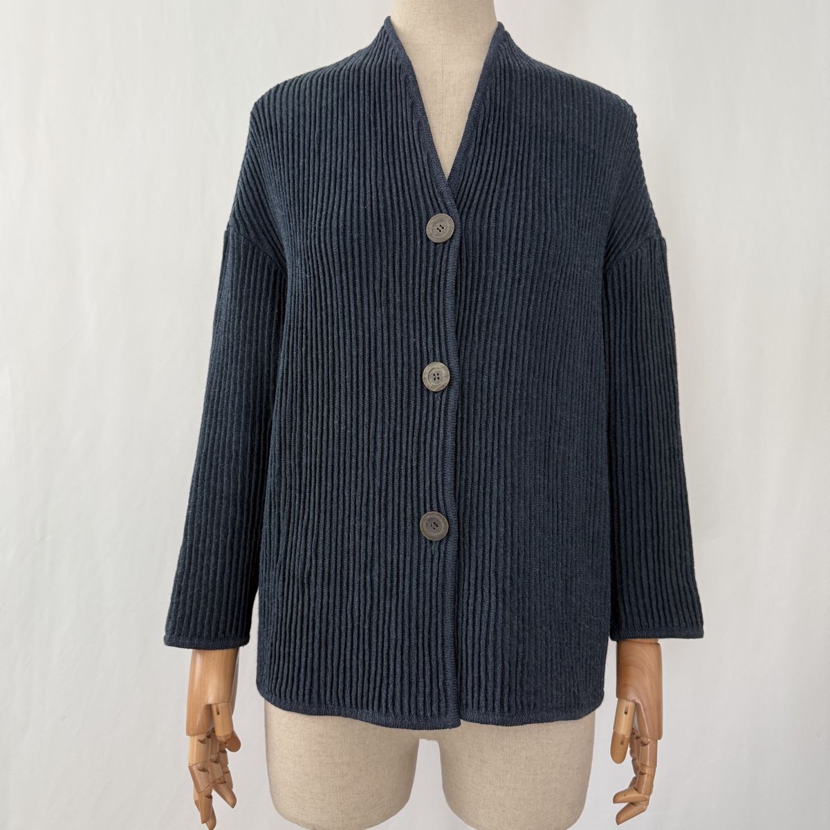 Annette Görtz Maglioni & Felpe: ANNETTE GÖRTZ Wool Cardigan – Usato da Emmen venduto da Nightingale_2022