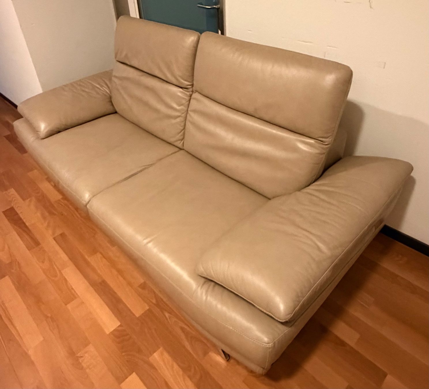 Natuzzi Divani: Sofas Made By Natuzzi Editions B936 Sectional – Usato da Dietikon venduto da gab_qz7y 1