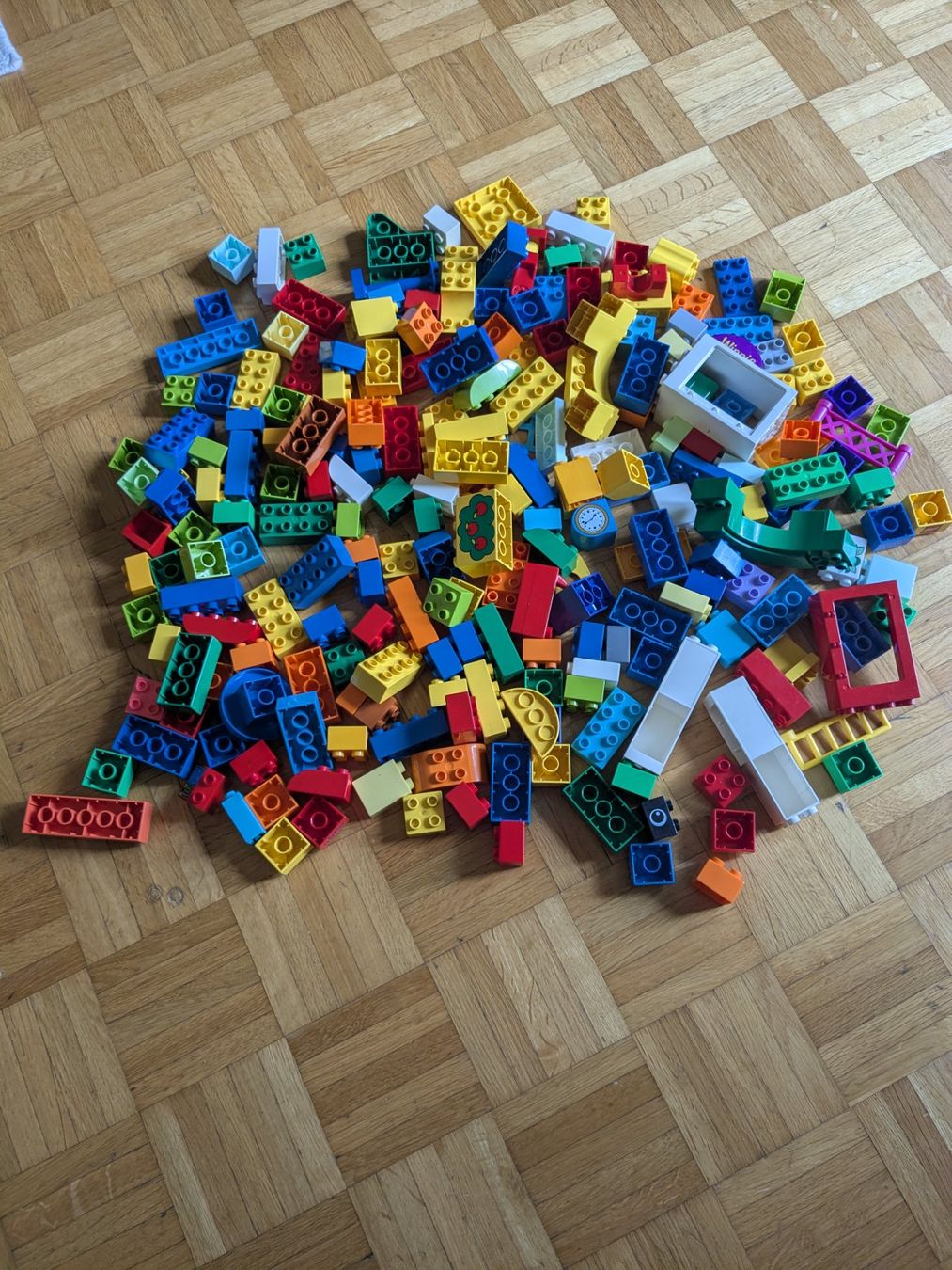 Lego Spielzeuge: Lego Duplo Mix ca. 2.5kg – Gebraucht aus Zürich von mikki.zh 4