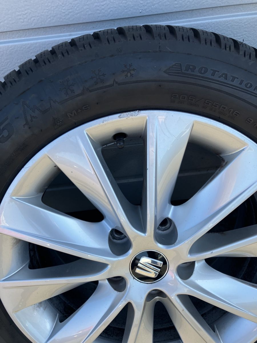 Seat Pneumatici & Ruote complete: Seat Räder – Usato da Rothrist venduto da Hunziker4852 2