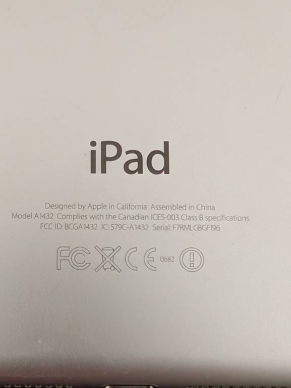 Tablet PC: 2x Apple iPad defekt, iCloud gesperrt – Gebraucht aus Zunzgen von MforM 3