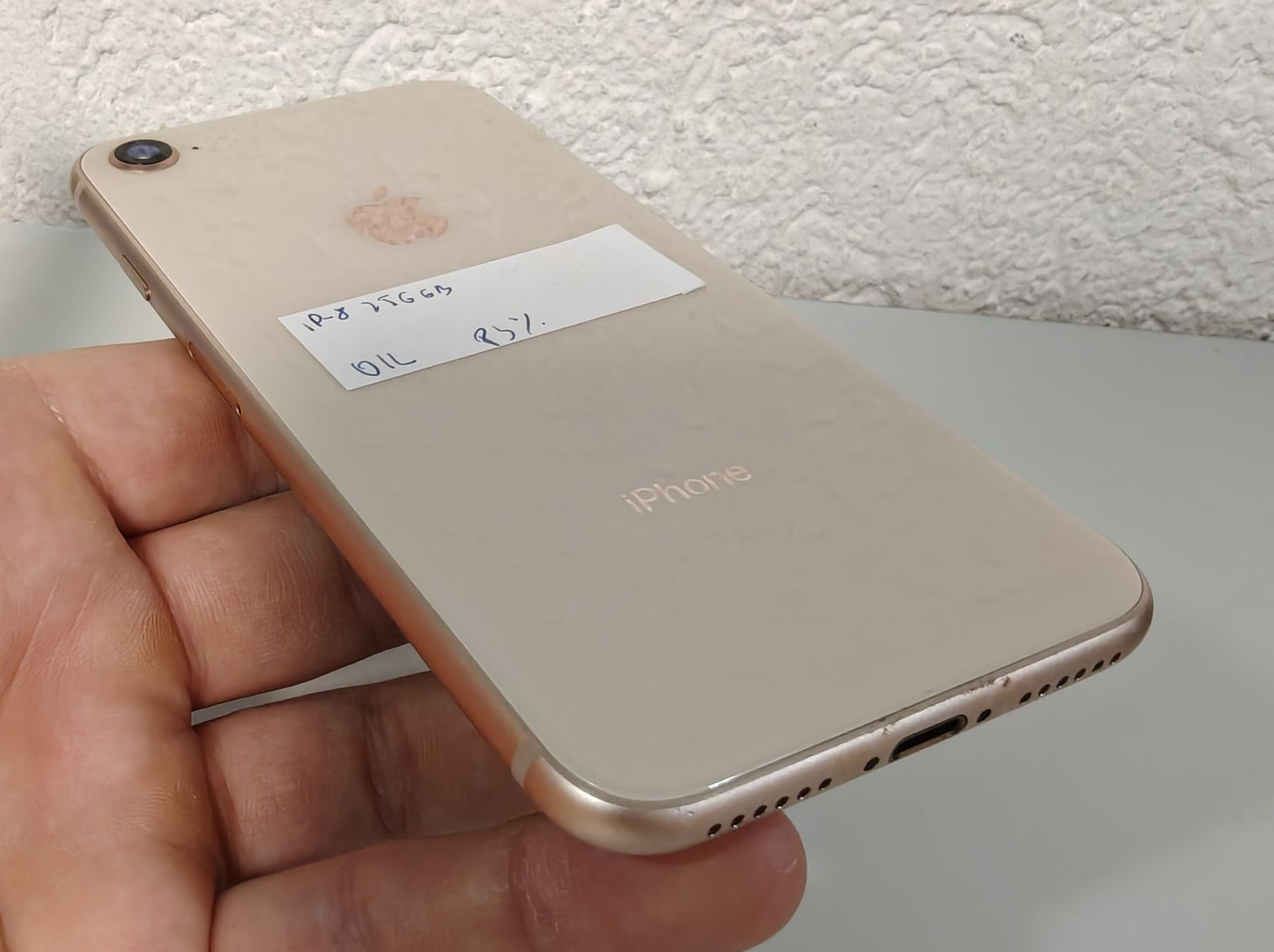 Apple Telefoni cellulari / Smartphones: iPhone 8 256GB Gold – Usato da Ehrendingen venduto da Rocky985 4