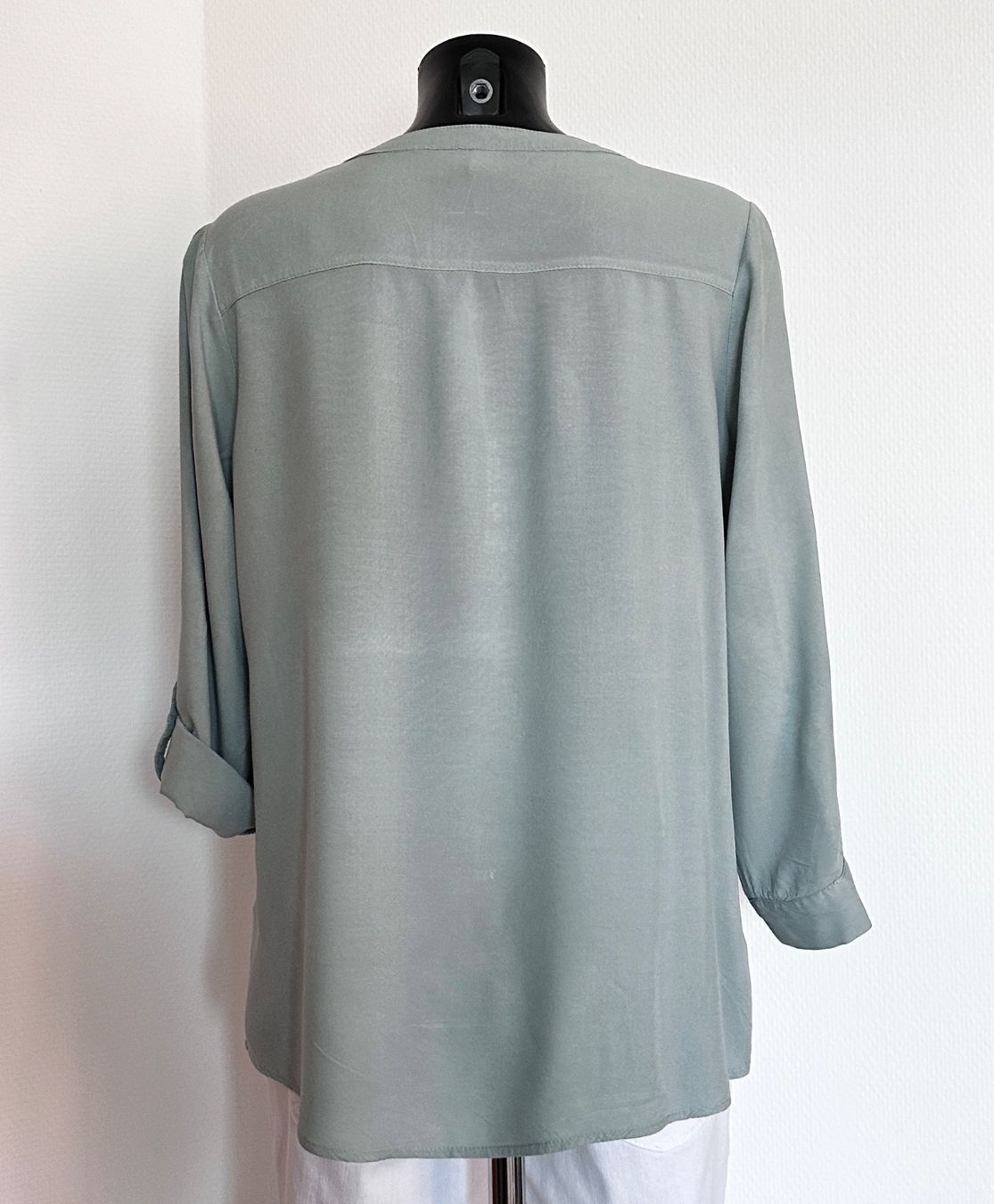 H&M Camicette: NEU 💜 Gr M Bluse fliessend – Nuovo (secondo la descrizione) da Rickenbach b. Wil venduto da sunneschii_ 6
