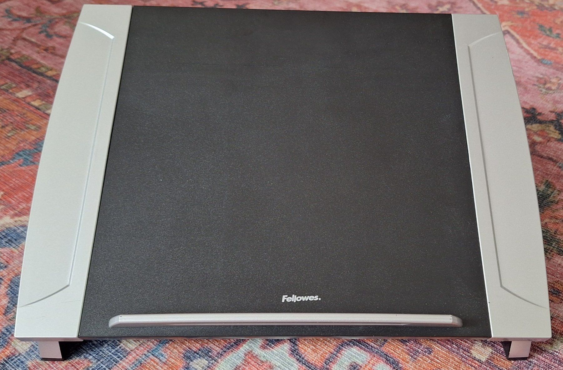 Racks & Cavalletti: Support pour ordinateur portable Fellowes – Usato da Neuchâtel venduto da Giannis_23