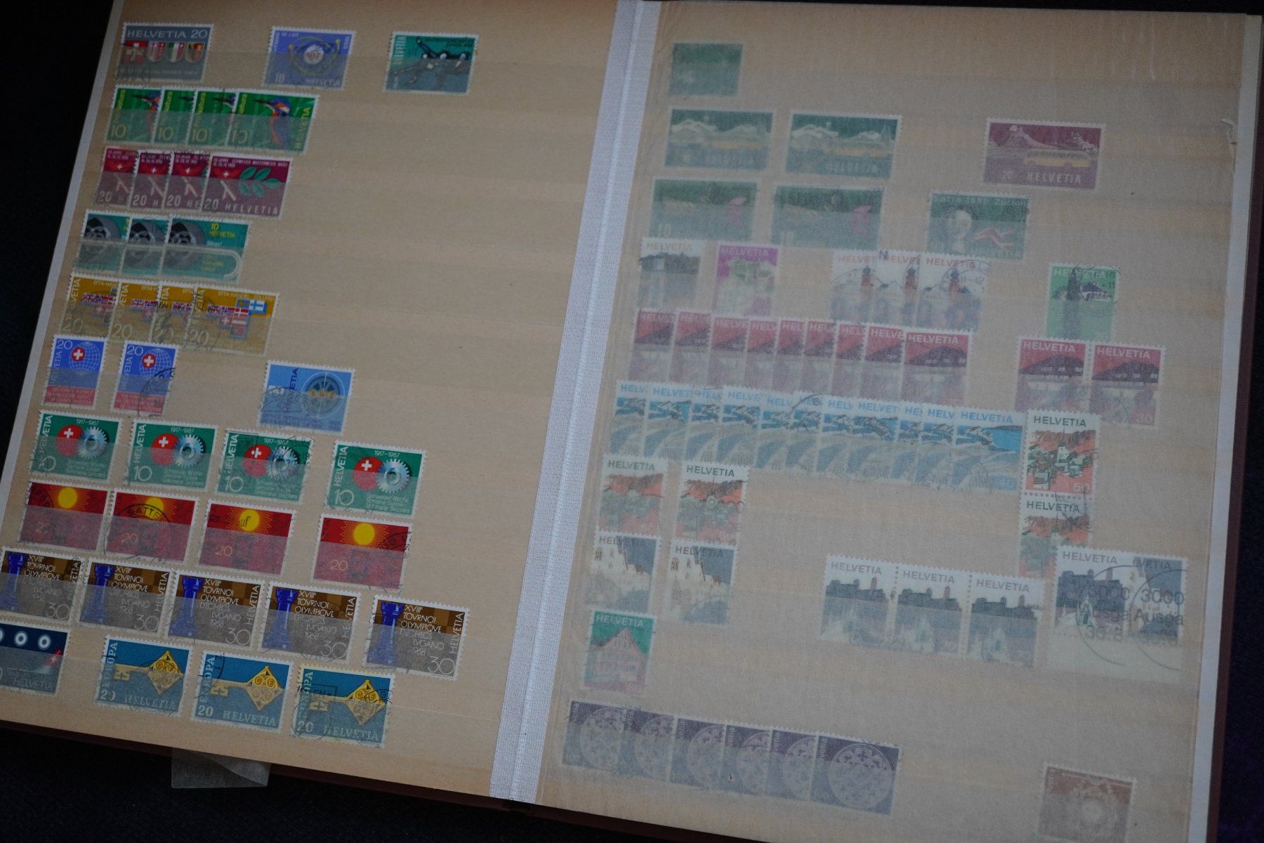 Alle Briefmarken: Briefmarken Sammlung  Braunes  Buch CH – Gebraucht aus Eschenbach SG von craniums 3