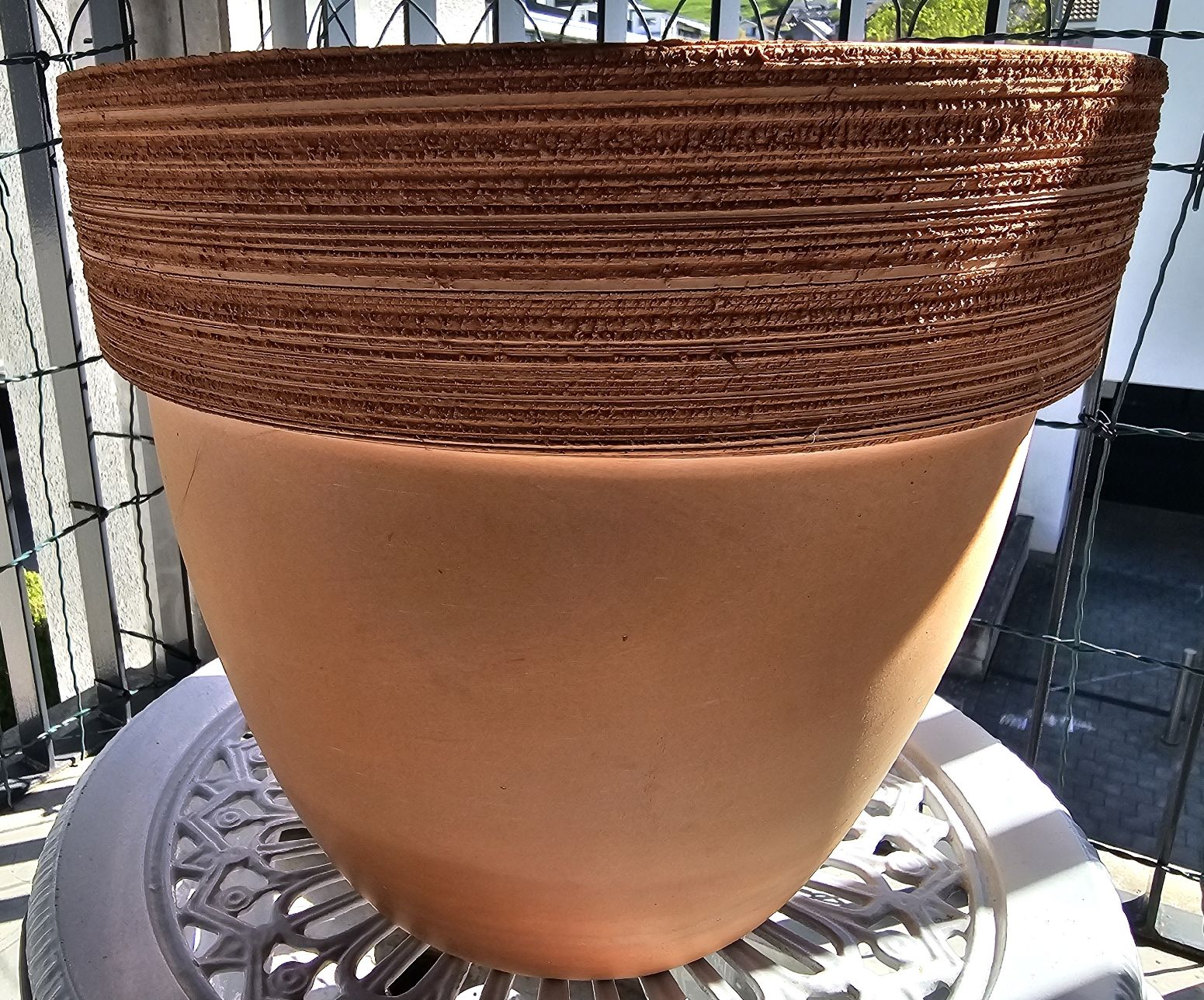 Vasi per fiori: GROSSER TERRAKOTTA PFLANZENTOPF – Nuovo (secondo la descrizione) da Laupen BE venduto da AUSSIEGIRL1109