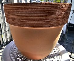 GROSSER TERRAKOTTA PFLANZENTOPF