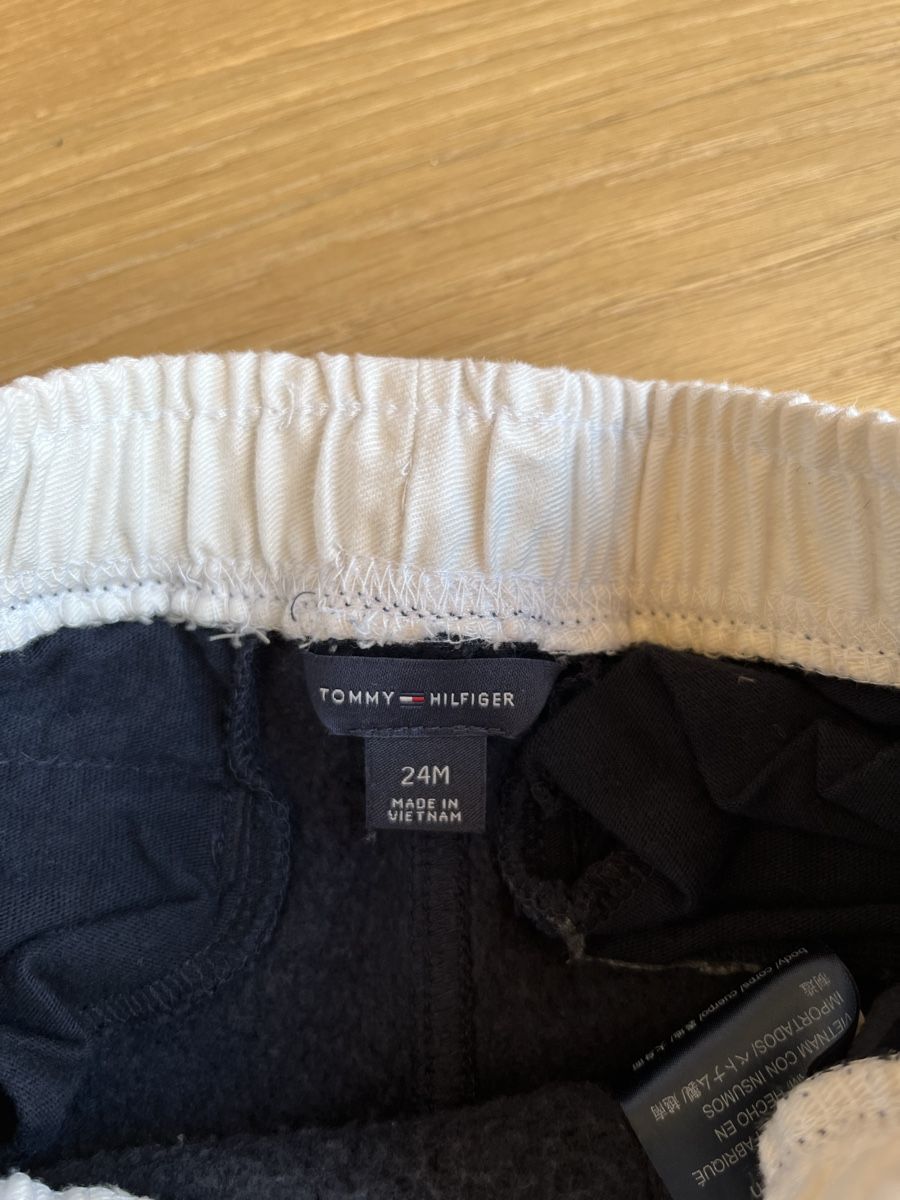 Pantaloni: Tommy Hilfiger Jogging Pants Blue White Red 24M – Nuovo (secondo la descrizione) da Planken venduto da R4gskL7 1