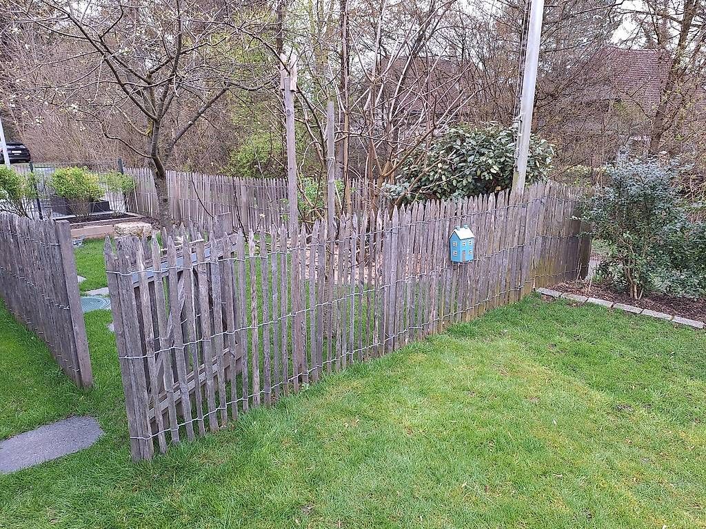 Articoli in legno: Staketenzaun mit Tor – Usato da Oekingen venduto da Stabiloboss 4