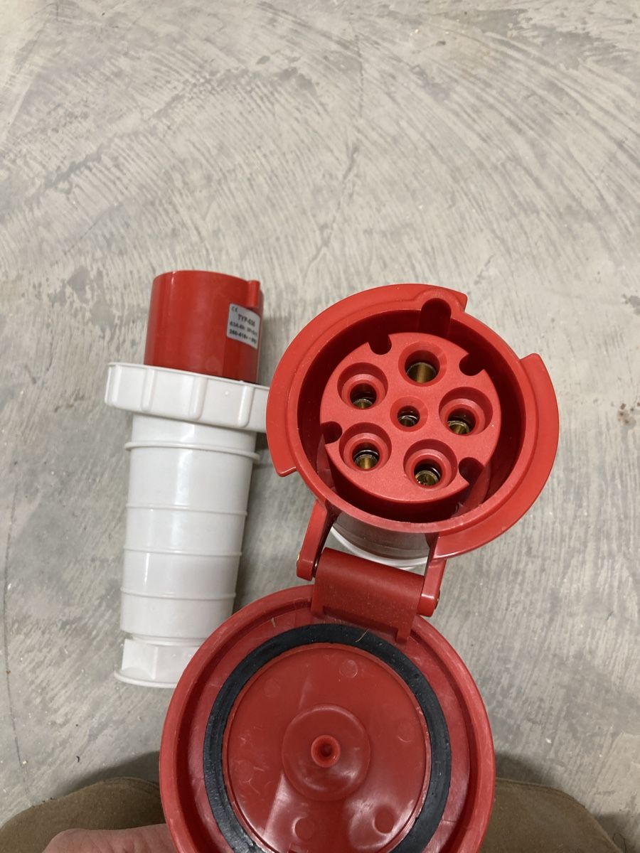 Stecker: Stecker 63A – Gebraucht aus Luthern Bad von Peter686 1