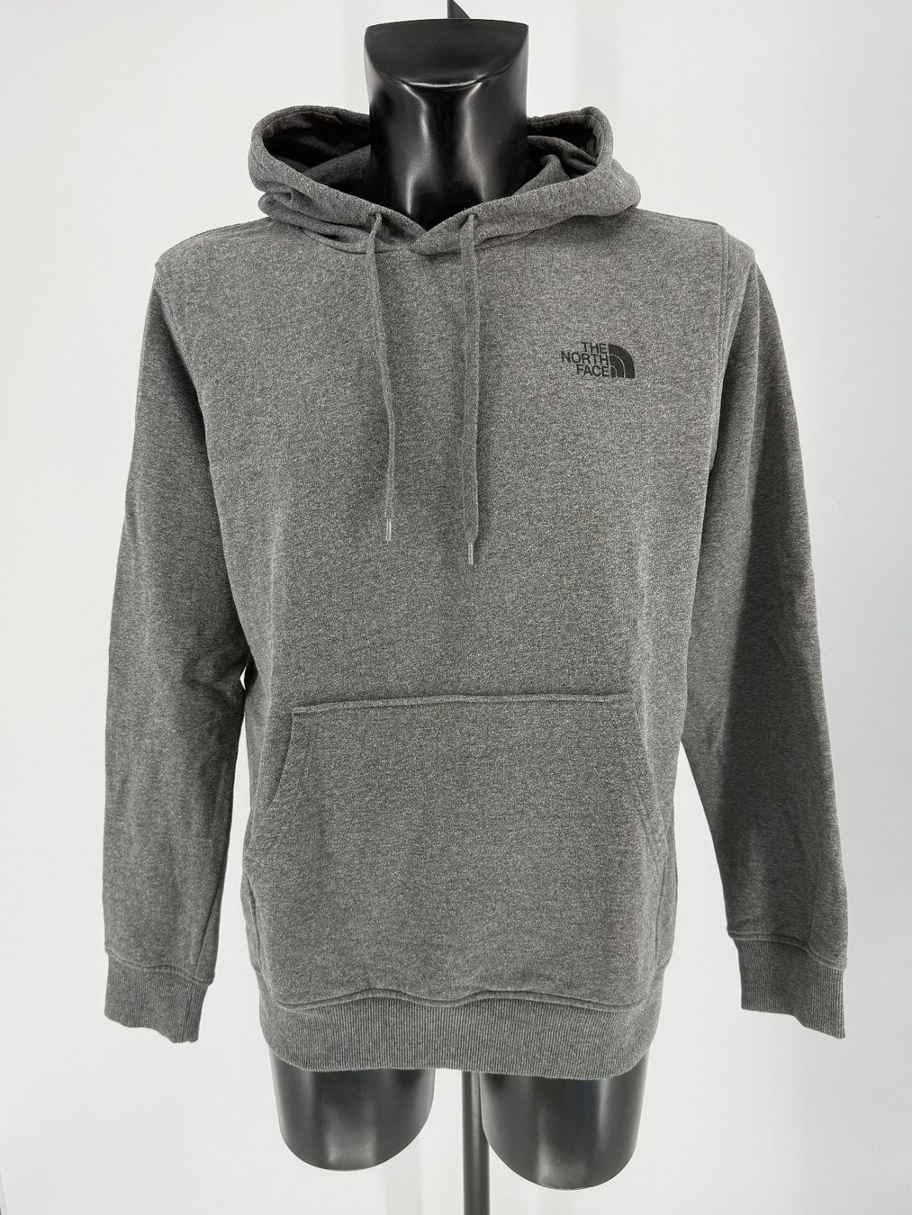 North Face Pullover & Sweatshirts: The North Face Hoodie/ Kapuzenpullover Gr. L – Neu (gemäss Beschreibung) aus Auenstein von moin.