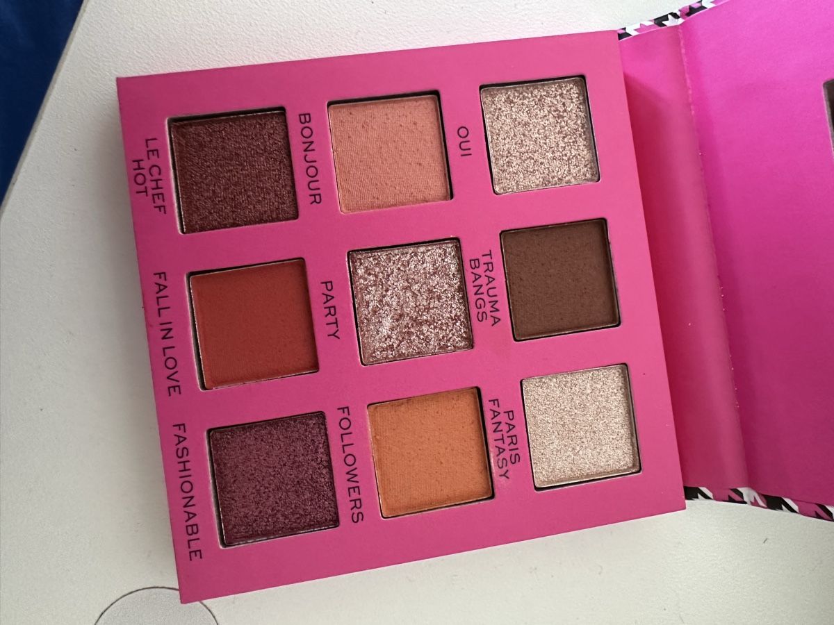 Makeup Revolution Make-up: Makeup Lidschatten Palette Emily in Paris neu – Neu (gemäss Beschreibung) aus Rüthi (Rheintal) von kat_d8m5 1