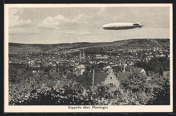 Bilder & Poster: AK Meiningen, Totale mit Zeppelin – Gebraucht aus Berlin von bartko-reher