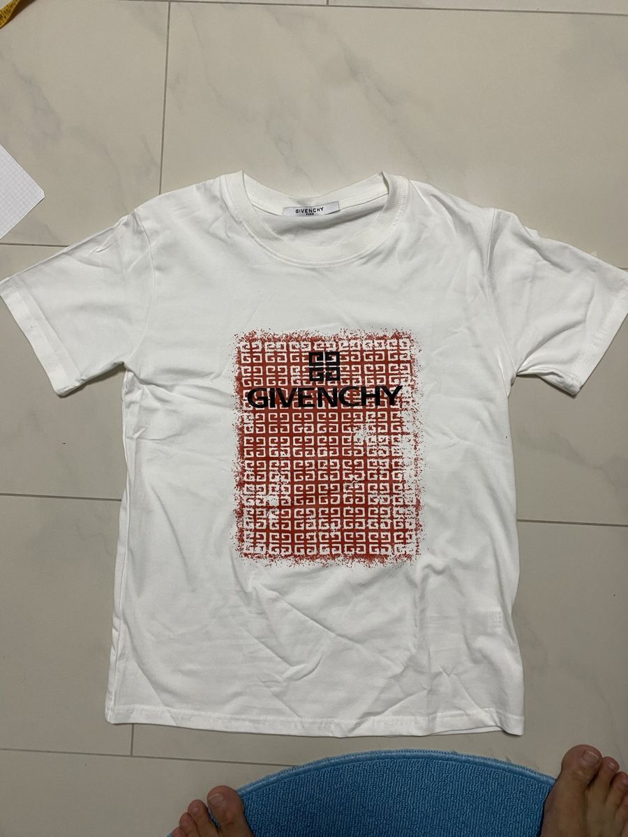 T-shirt: T shirt – Nuovo (secondo la descrizione) da Pratteln venduto da fra_rd8j 2