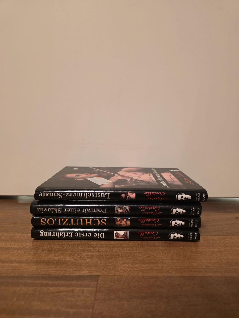 Tutti i DVDs: Lot 4x DVD Master Costello – Usato da Paudex venduto da Pacalauma